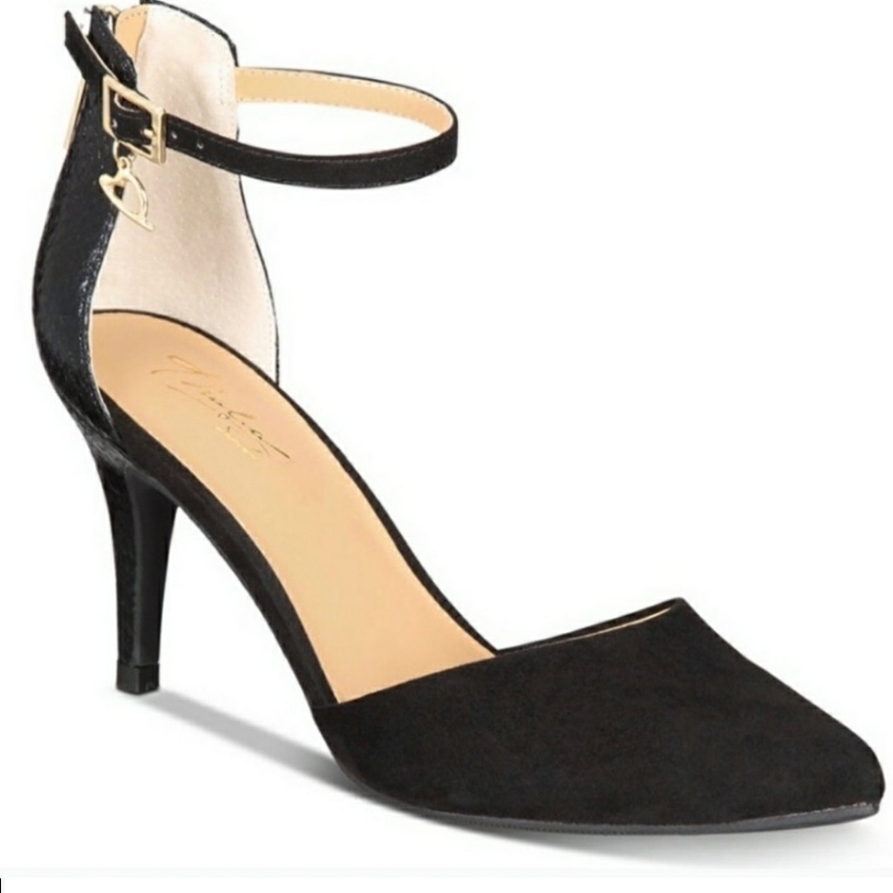 Thalia Sodi's Vanessa pumps